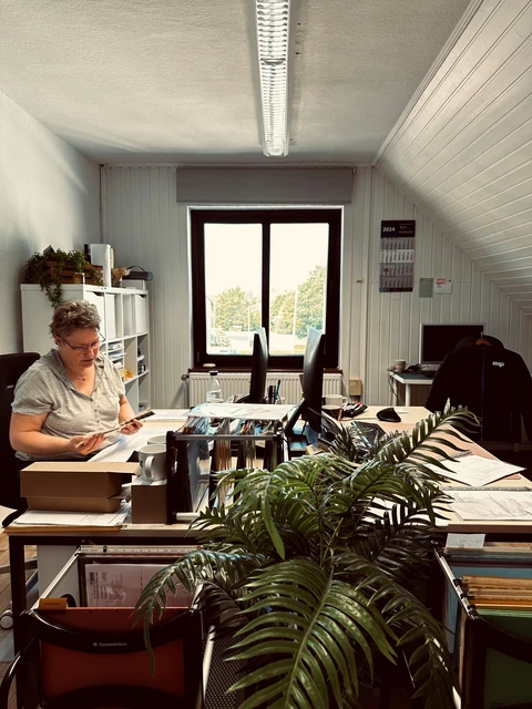 Hier arbeiten wir